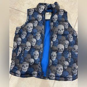 Old Navy kids puffer vest. Size 6/7